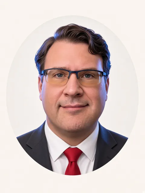 Portrait of Allen Davis